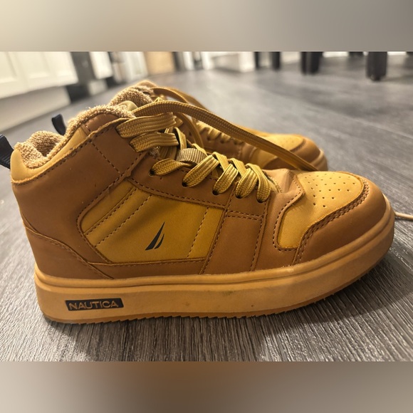 Nautica Tan High-Top Lace up Sneakers  NOIX X – Boys Youth 12 in tan - Picture 5 of 10